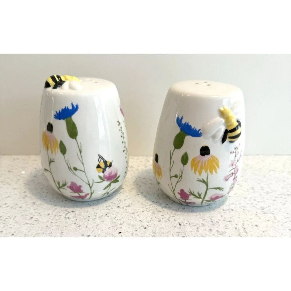 Spring Bumblebee Bee Flower Salt and Pepper Shakers Set Colorful Ceramic